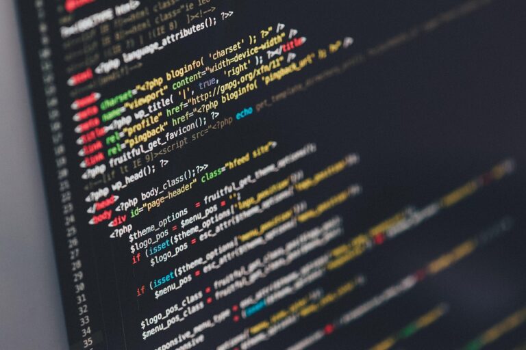 プログラミングを学びながら稼ぐ方法とは？