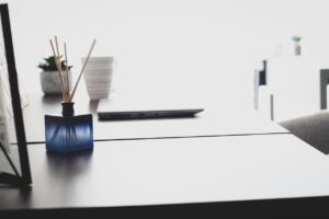 在宅で二刀流の副業を比較した表はどのようなもの？