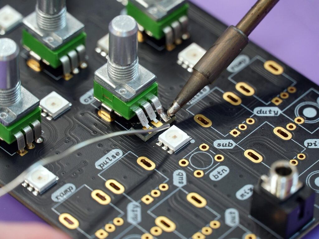 在宅副業でシングルマザーが稼ぐための具体的な方法は？